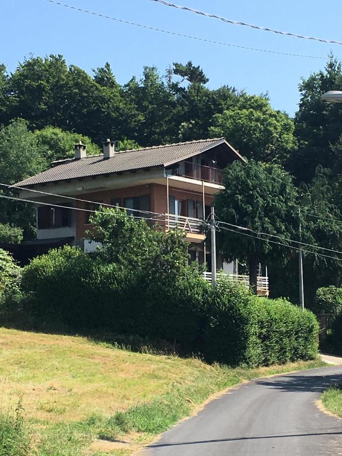 Giaveno Lo Scoiattolo Bed & Breakfast エクステリア 写真